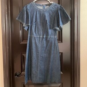 Banana Republic ruffle sleeves w pockets